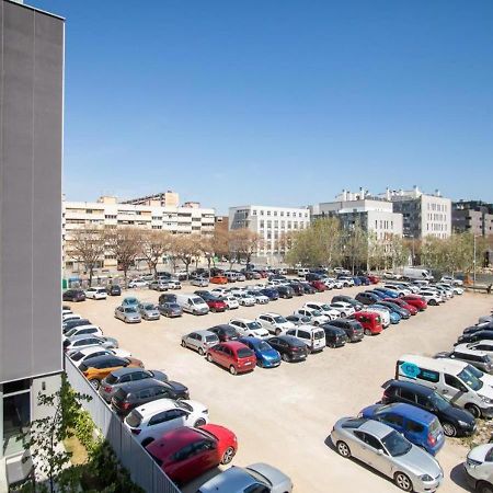 Forum Casa Barcelona Сан-Адриан-де-Бесос Экстерьер фото
